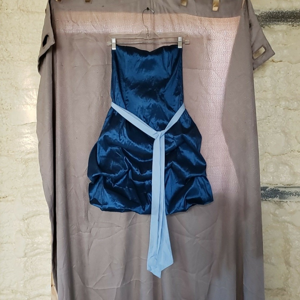 Vistes Dress Juniors 13 Blue Satin Strapless Sweetheart Bubble Hem Party